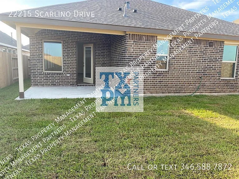22215 Scarlino Dr — Photo 7