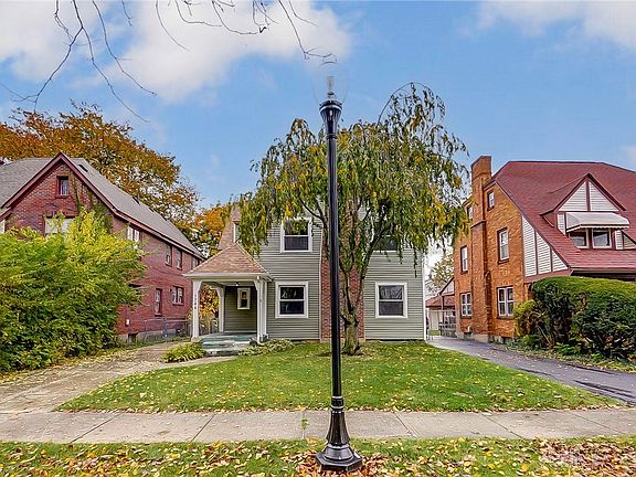 2nd image of 1744 Catalpa Dr