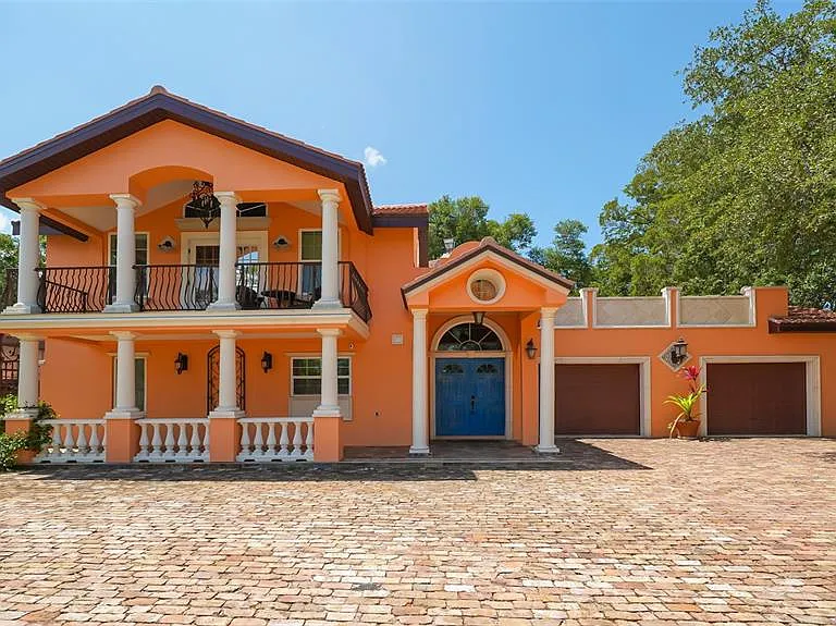 2520 Tami Sola St — Photo 3