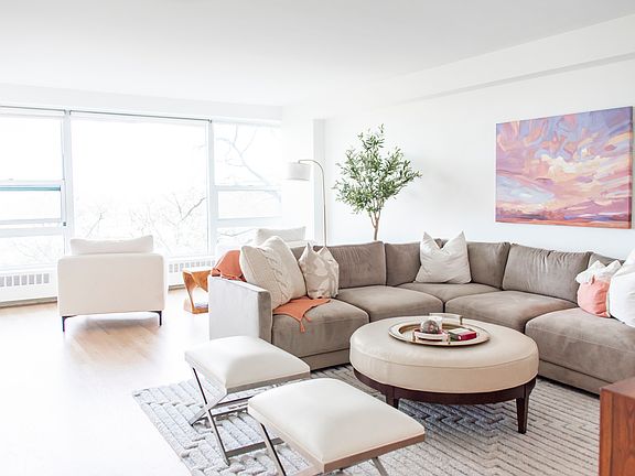 4th image of 3180 N Lake Shore Dr APT 4C