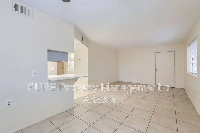 2 bed, 2.0 bath, 796 sqft, $1,395 — Photo 2