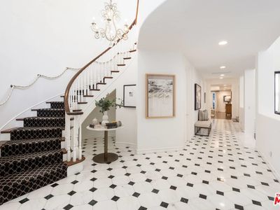 2342 Canyonback Rd, Los Angeles, CA, 90049