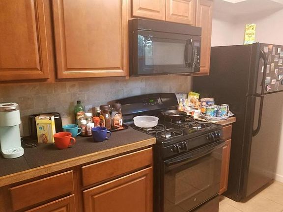 3rd image of 7322 Oak Manor Dr APT 40
