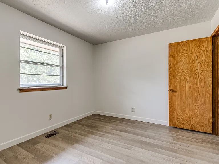 6601 NW 150th St — Photo 36