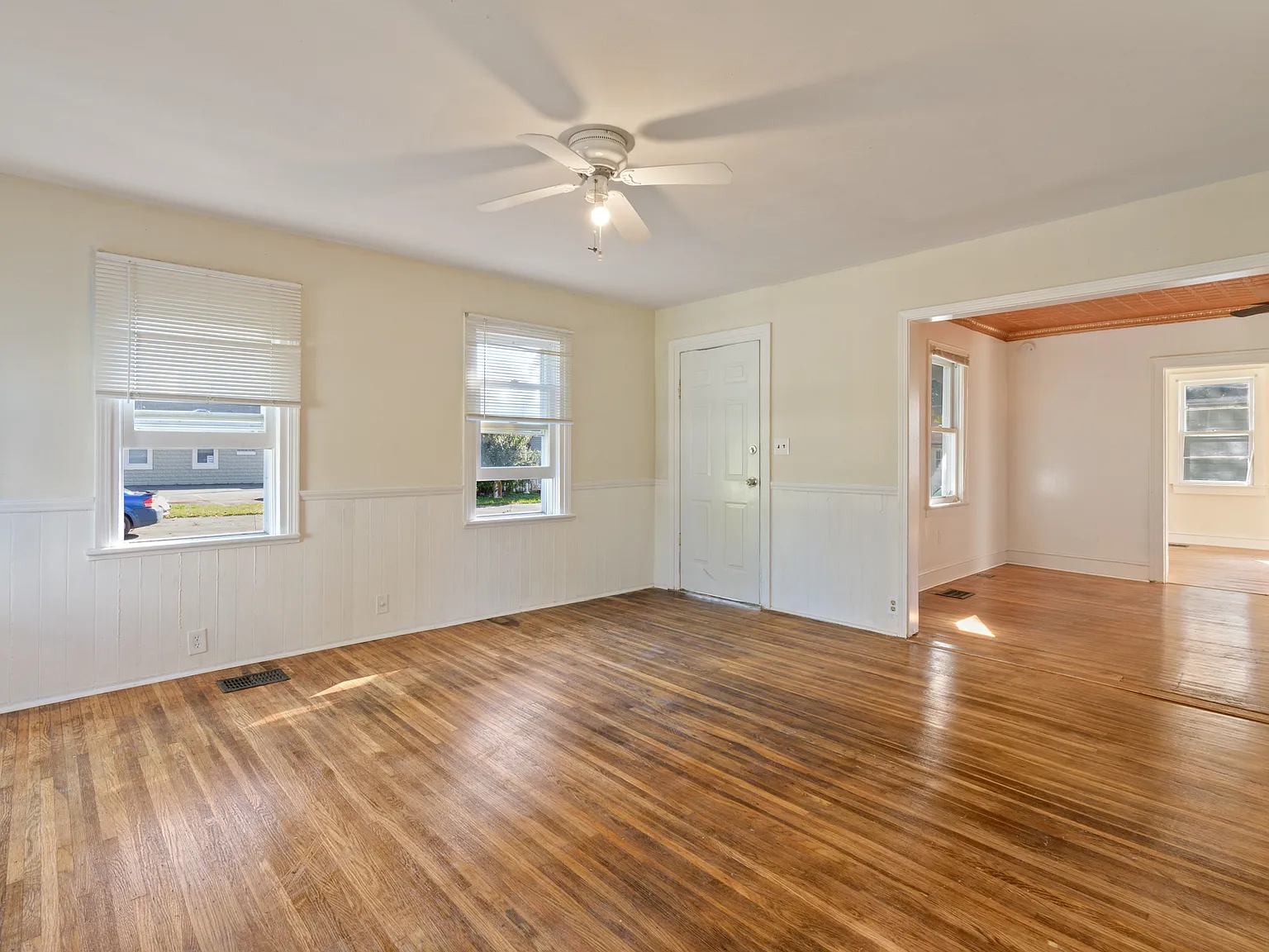2 bed, 1092 sqft, $1,800 — Photo 4