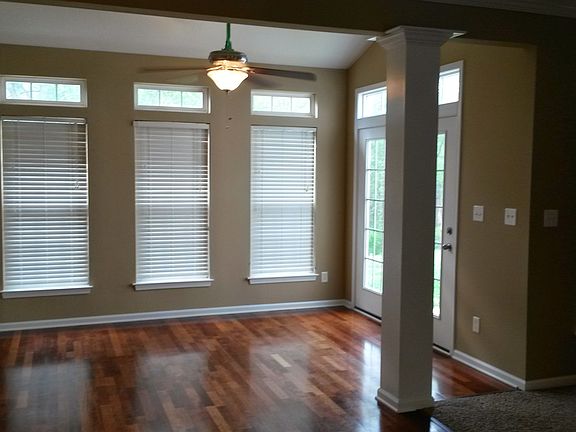4th image of 109 Beverly Chase Ln