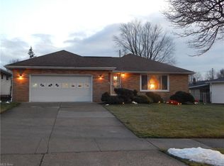 23446 Hillcroft Dr, Warrensville Heights, OH
