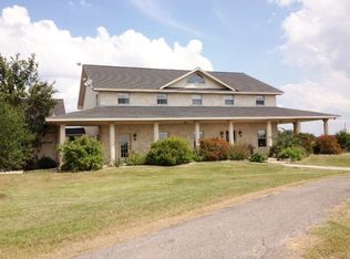 2522 Tipton Rd, Inez, TX 77968