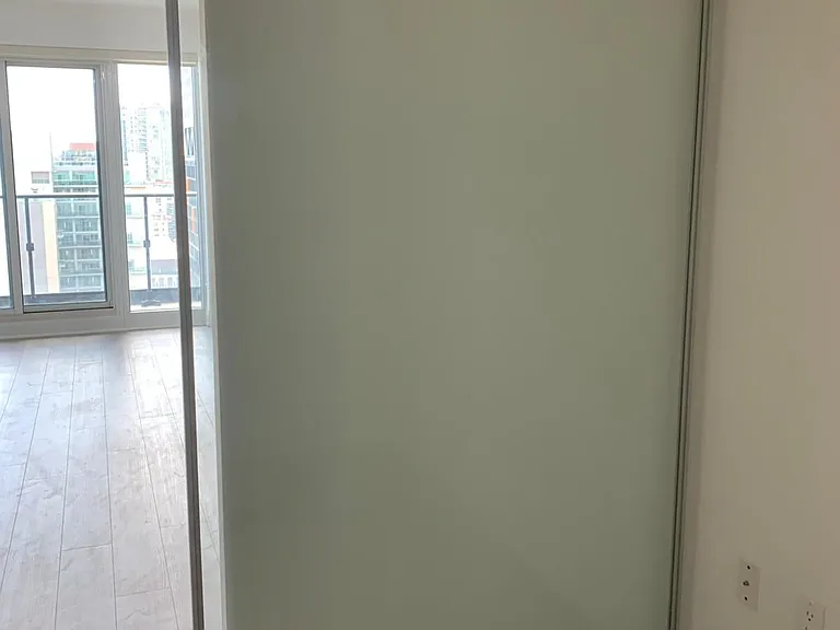 251 Jarvis St E #1517 — Photo 13