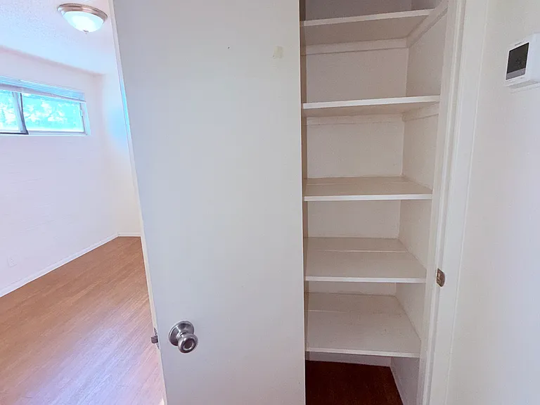 CATALINA VISTA APARTMENTS — Photo 53