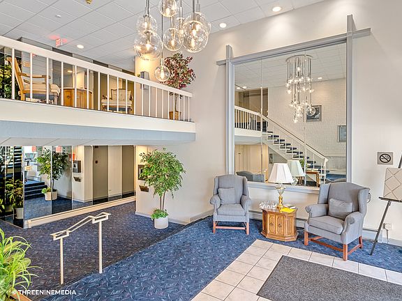 3rd image of 4220 Saratoga Ave APT 309