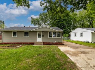 8201 32nd Pl N, Crystal, MN 55427