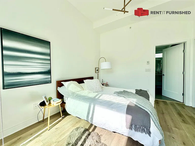 515 E 2nd St #113 — Photo 11