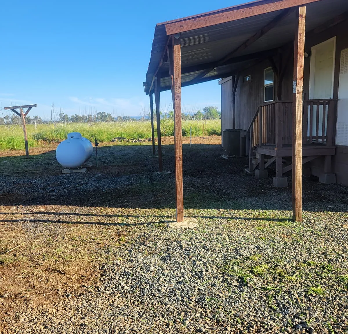3 bed, 960 sqft, $1,400 — Photo 2