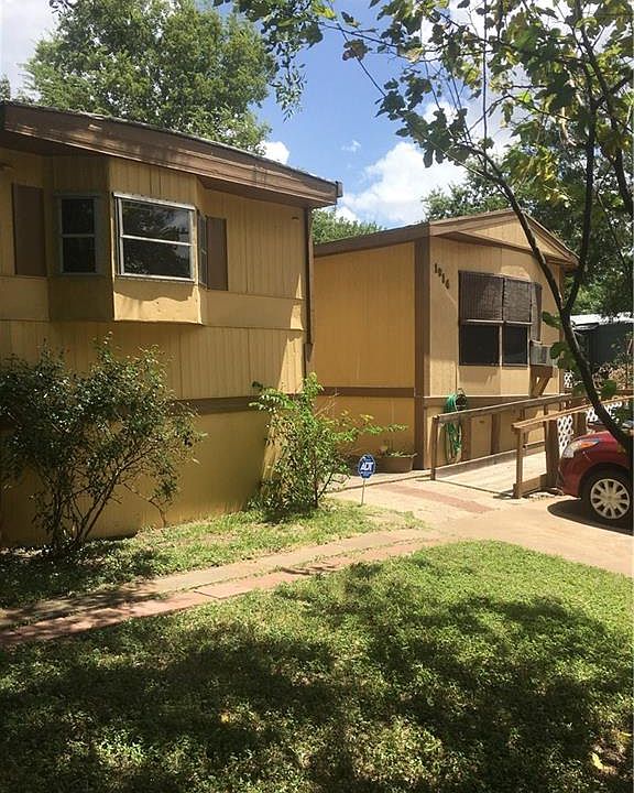 1st image of 1914 Blue Meadow Dr