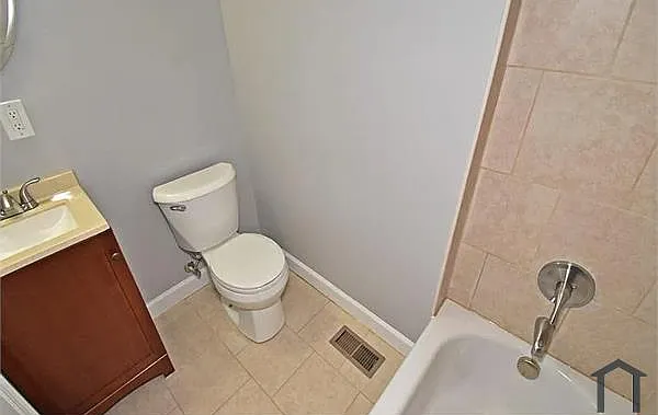 1321 Glyndon Ave — Photo 11