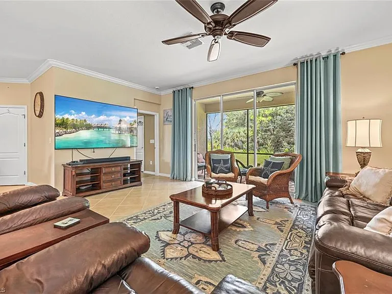 10522 Yorkstone Dr — Photo 12