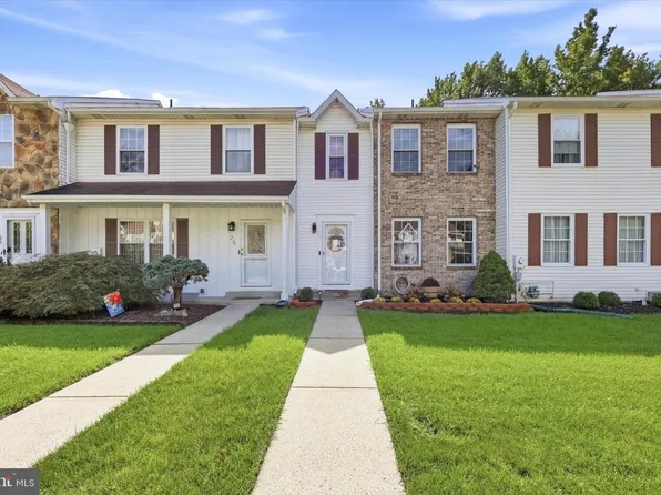 27 Dunmoor Ct N, Hamilton, NJ 08690