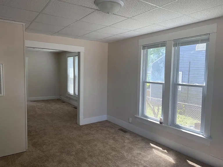 1412 N Champaign St — Photo 40