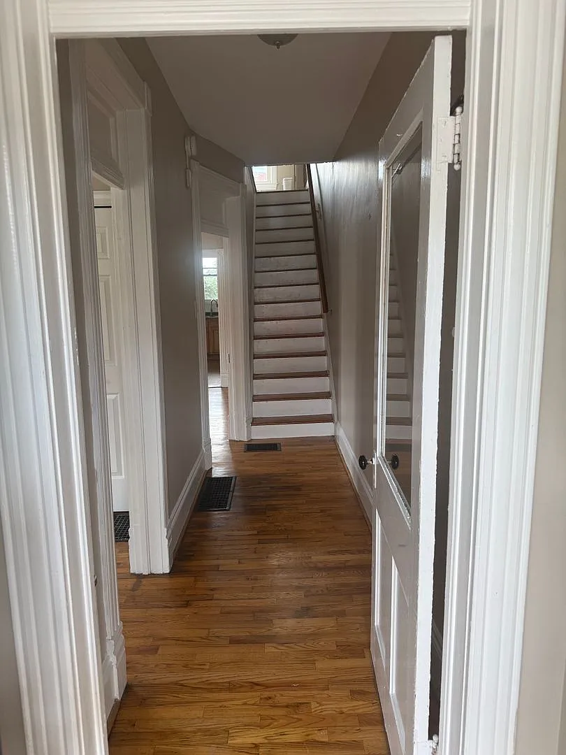 Duplex located on West Side Ave — Photo 2