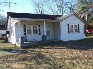 313 Bell St, Smithville, TN 37166
