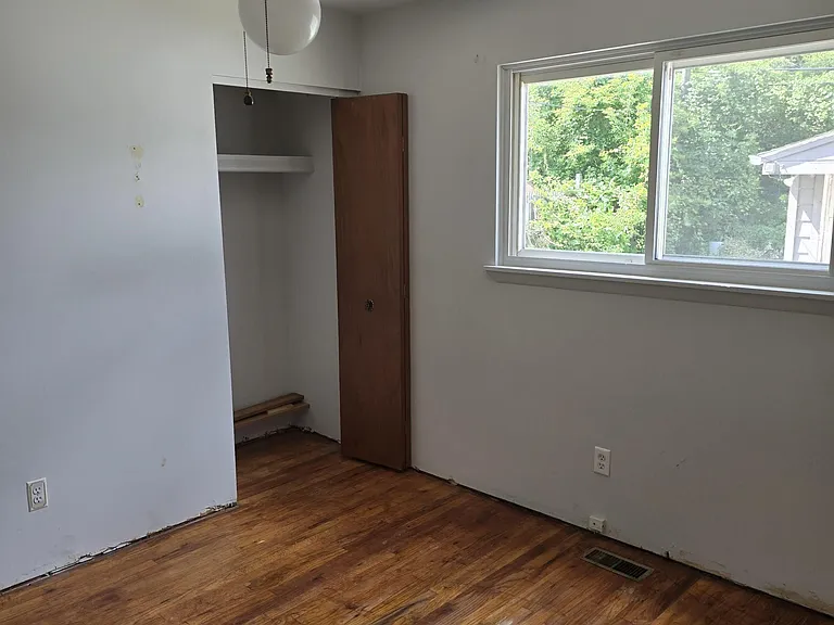 20473 Vermander Ave — Photo 8