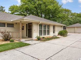 3242 S 39th St, Lincoln, NE 68506