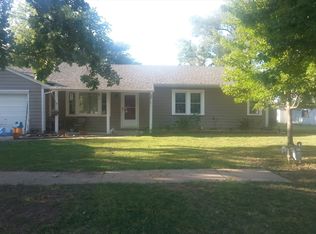 604 W Grand Ave, Hillsboro, KS 67063