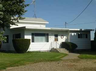 21 Price Ln, Outlook, WA 98938