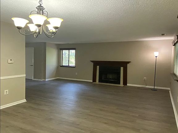 2nd image of 254 Hampshire Dr Unit 254