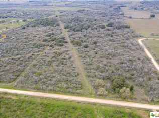 2407 County Road 475, Nixon, TX 78140