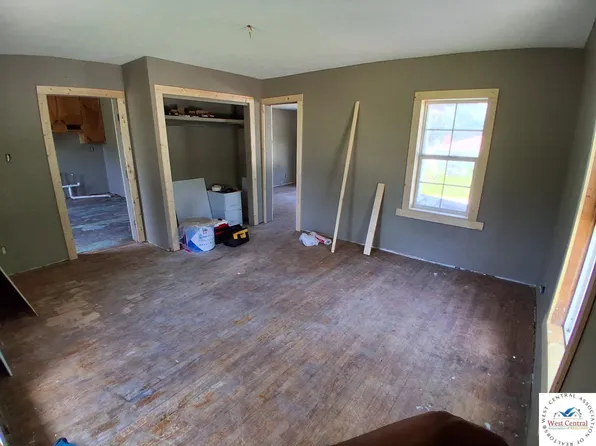 202 W Missouri St, Buffalo, MO 65622