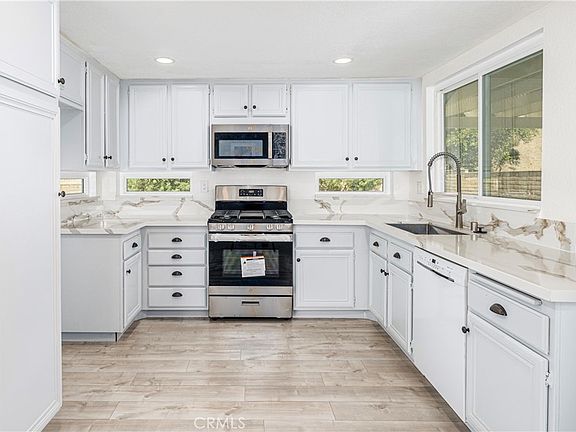 4th image of 1423 Stonecrest Pl