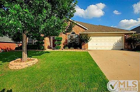 1st image of 2116 Bentley Dr