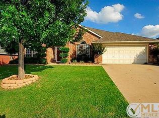 2116 Bentley Dr, Mansfield, TX 76063