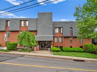 404 Lexington Ave APT 2, Pittsburgh, PA 15215