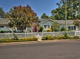 15525 Otsego St, Encino, CA 91436