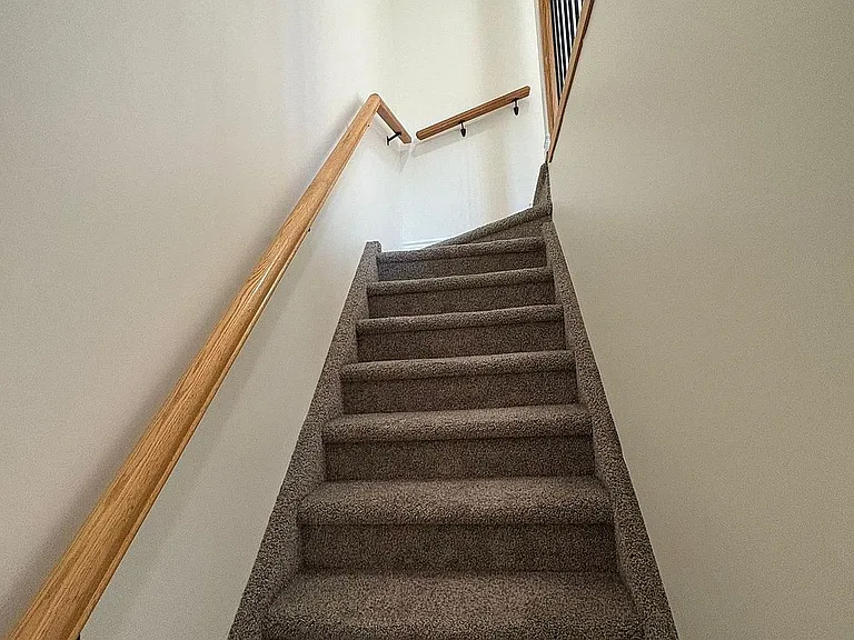 10.5 Dufferin St #16 — Photo 22