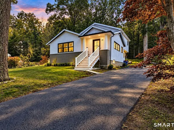 105 Old Dike Road, Trumbull, CT 06611