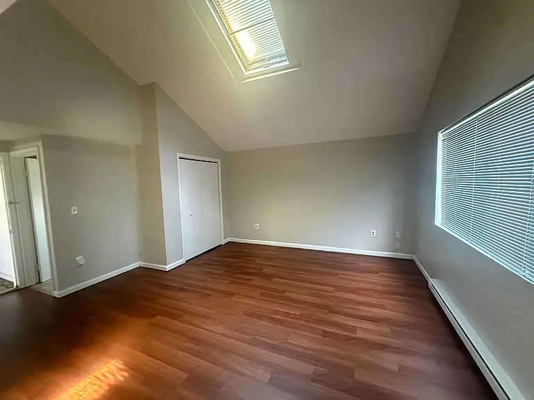 921 Union St #2A — Photo 3