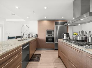 1111 Alberni St #3001, Vancouver, BC