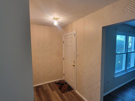 2nd image of 1055 Harbour Dr