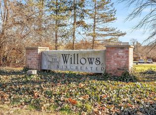 7 Conant Rd APT 24, Winchester, MA 01890