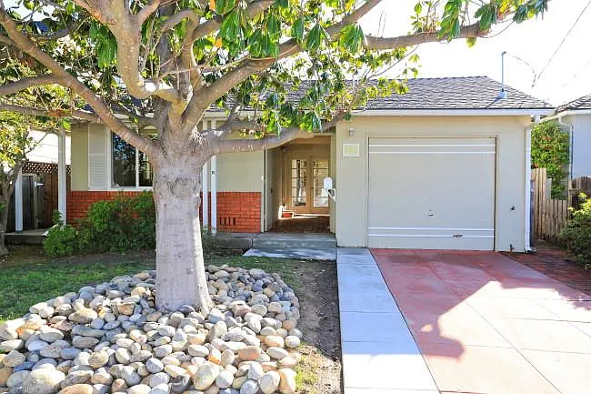 532 Emerald Ave photo 1