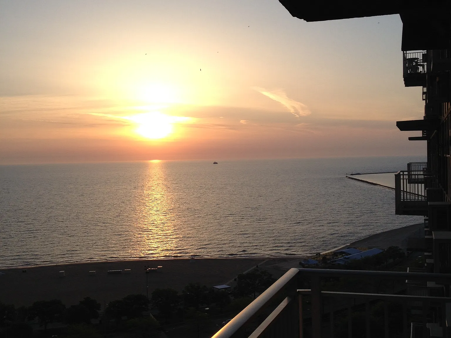 2 bed, 1400 sqft, $1,700 — Photo 3