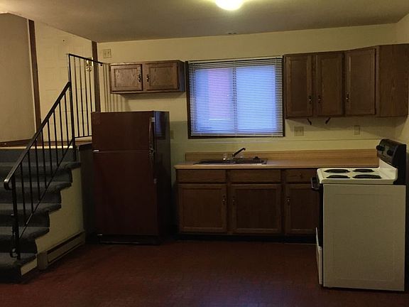 2nd image of 545 Sandra Ln APT 1