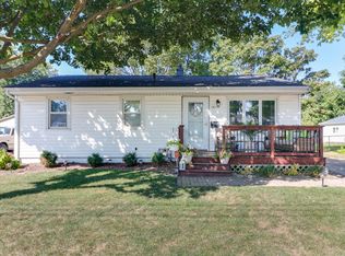 1613 S Madison St, Bloomington, IL
