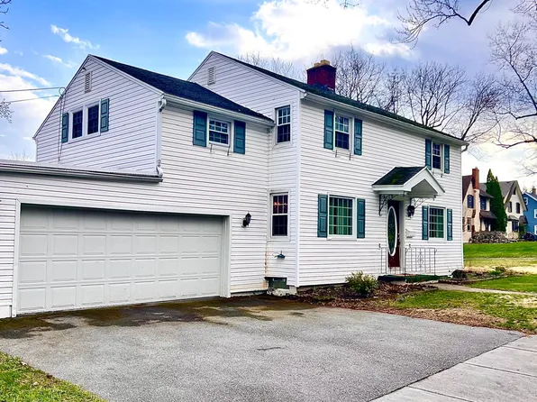 225 Seymour Rd, Rochester, NY 14609