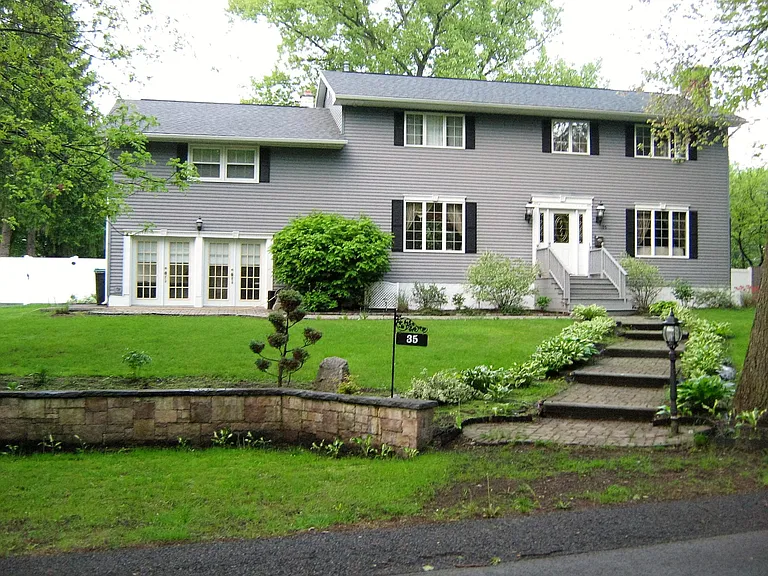 35 Ableman Ave #D — Photo 2