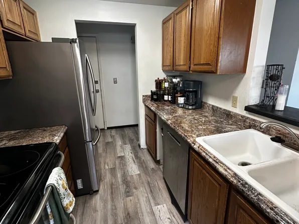 201 Barrow St APT 312, Anchorage, AK 99501